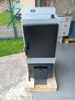 Predám kotol VIA D5 - 2