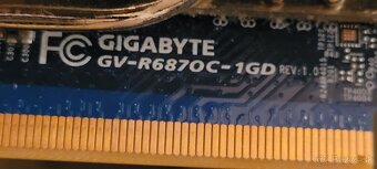 Predám grafiku GIGABYTE HD6870 1GB - 2