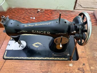 Šijací stroj Singer - 2