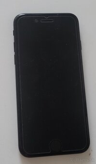 Apple iPhone SE 2022 - 2