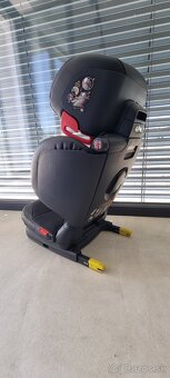 Detská autosedačka peg perego - 2