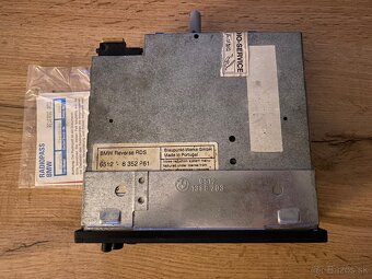 BMW Radio Reverse RDS E24 E28 E30 E31 E32 E34 E36 Z3 - 2
