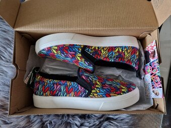 Nové slip on tenisky sketchers poppy heart veľkosť 39 - 2