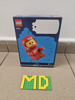 LEGO 40767 Zväčšený malý astronaut - 2