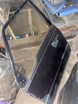 Darujem dvere  Suzuki vitara 1 long - 2