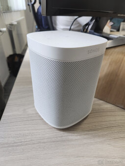 SONOS One - WiFi reproduktor s hlasovými asistentmi - 2