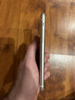 Predám IPhone 11 64GB - 2