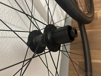 Cestné kolesá Bontrager Paradigm Comp, pevná os, centerlock, - 2