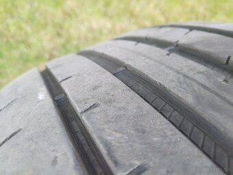 Goodyear 235/45/R18 - 2