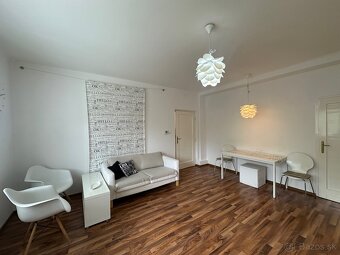 na prenájom priestranný 2 izb byt Bratislava-Staré Mesto - 2