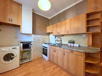 PREDAJ 2- izb. byt s balkónom ul. Rudnaya Prievidza - 2