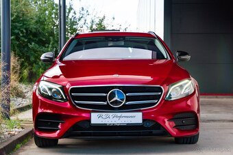 Mercedes-Benz E 220d 4Matic AMG Line / Night Paket / DPH - 2