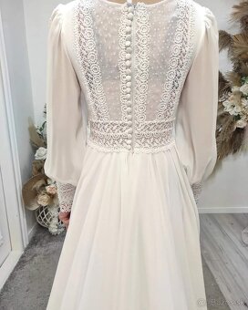 Predám svadobné šaty veľ. S - 166cm/53kg - 2