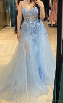 Predám spoločenské šaty, plesové alebo na stužkovú - 2