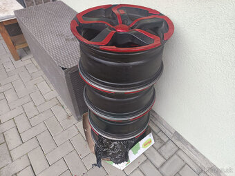 Dotz Hanzo 8J, 5x144,3 R17 et35 - 2