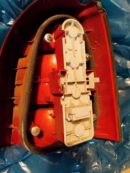 Audi A4 B5 kombi zadné svetlo, stopka - 2