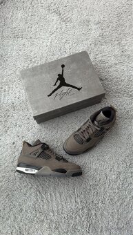 Air Jordan 4 Retro Cave Stone - 2