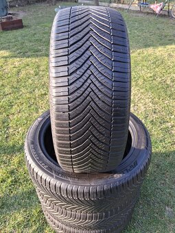 245/45 r19 celorocné pneu - 2