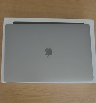MacBook Pro 16 i7 16GB/512GB - 2