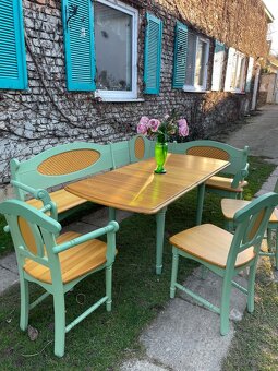 velka drevenna rohova lavica zo stolom a 3stolickami - 2