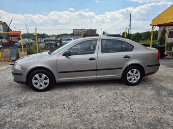 Škoda Octavia 1.6 Tour II - 2