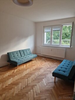 Rozkladacia pohovka nova - 2