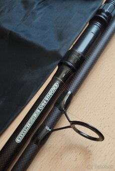 Avid Carp Spod Udica 12 Ft+ Naviják - v záruke - 2