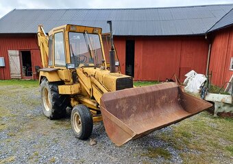 Maly traktorbager Ford 550 - 2