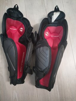 Hokejove chrániče holení Bauer Vapor X900 Lite 12” 30cm - 2