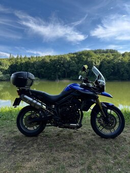 Triumph tiger 800 - 2