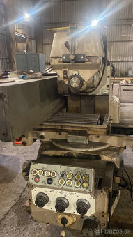 Freza Heckert FU 400, vhodna na prestavbu na CNC - 2
