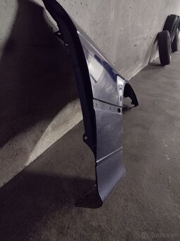 BMW e36 Cabrio 1995 pravý blatník Original - 2