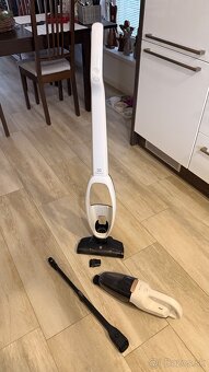 Tycovy vysavac Elektrolux - 2