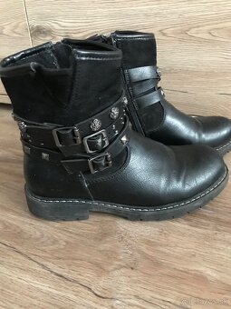 Dievčenské čižmy vel.35 - 2