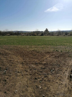 Pozemok Nitrianske Hrnčiarovce - 2