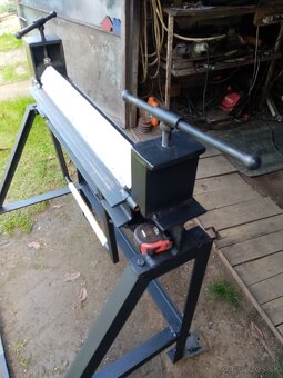 Ohýbačka plechu - 2