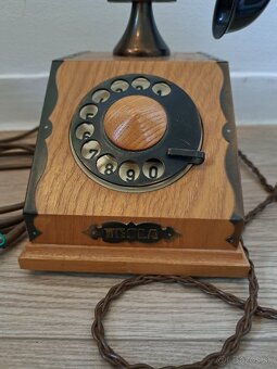 Telefon TESLA - 2