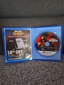 Call of Duty Modern Warfare 3 (PS5) - 2