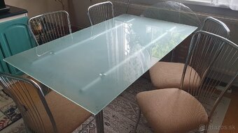 Jedalensky stôl - 2