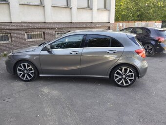 Mercedes Benz A - 2