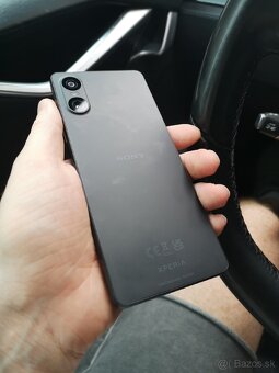 Sony Xperia 10 VI - 2