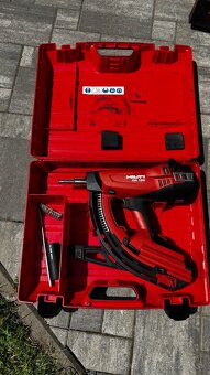 Plynová klincovačka Hilti GX120 - 2