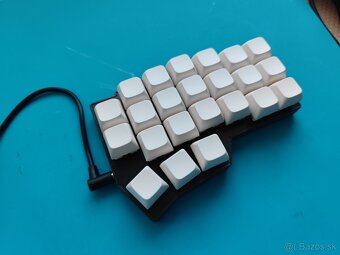 Corne v4.1 mechanická klávesnica - 2