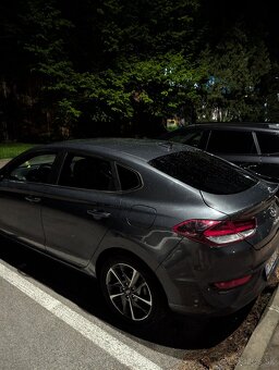 Hyundai i30 Fastback 1.5 MHEV benzín - 2