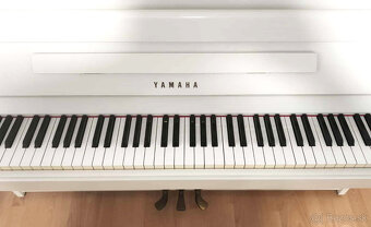 Klavír Yamaha - 2