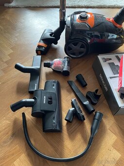 Vreckový vysávač Sencor SVC 6920OR - 2