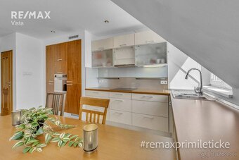 NA PREDAJ 3-izbový mezanín v Starom Meste pod hradom - 2