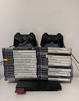 Herná konzola - Sony PlayStation 2 + 2 Ovladače A 26 Hier - 2