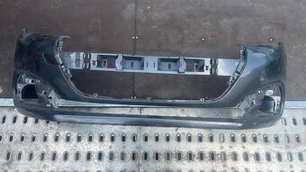 Predny naraznik PEUGEOT 3008 207 2008 PARTNER BERLINGO - 2