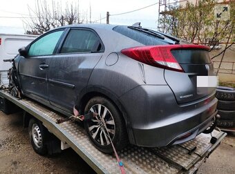 Rozpredam civic 9 gen rok vyroby 2014 - 2